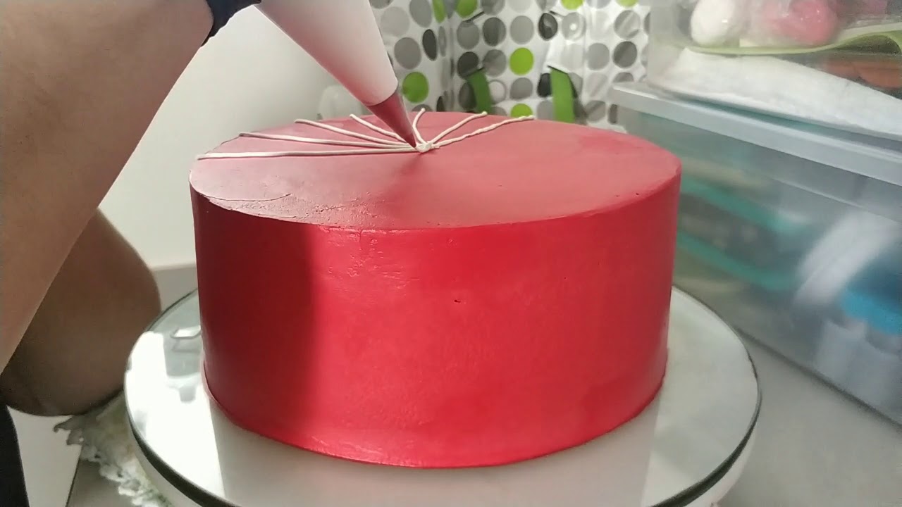 Bolo vermelho ( homem aranha)