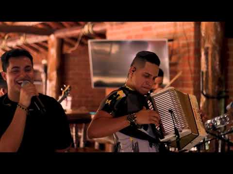 Se Va La Reina - Wilman Fiayo & Mirito Castro.