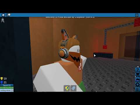 You Can Glitch Through Doors In Fe1 Bug Reports Crazyblox Games Forum - how to use shift lock on roblox flood escape 2 youtube