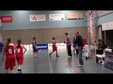 Mu16: Probuild LIons tegen HLB Accountants