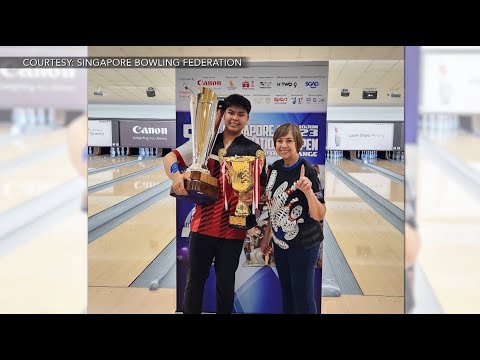 17 taong-gulang na Pinoy bowling athlete, pinakabatang champion sa Singapore Int'l Open… Saksi