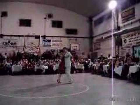 Luna Palacios  and  Dany Garcia  are  dancing  to  the  milonga  "  Tango Negro  "