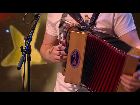 Fanfaidh Mé Ortsa - “I Will Wait” le Mumford” & Sons as Gaeilge