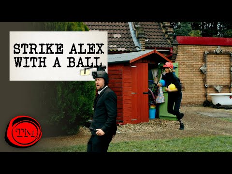Zasáhněte Alexe míčem