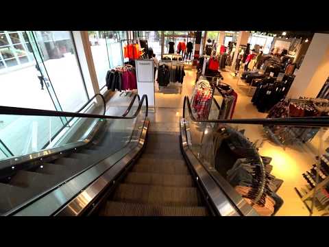 Sweden, Stockholm, Farsta Centrum, KappAhl, 2X escalator