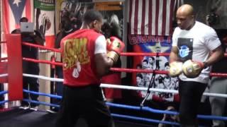 Errol Spence puts on a spectacular body punching display on the pads