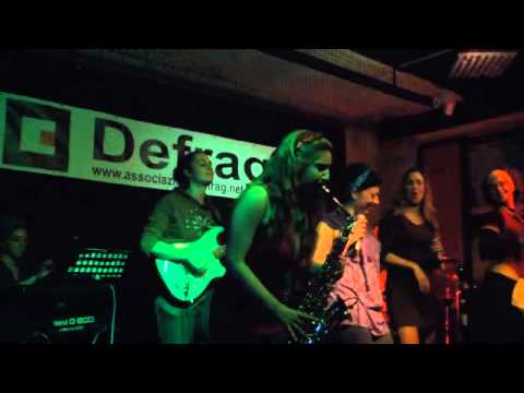 Bloomy Roots Live completo @ Defrag 25-05- 2013
