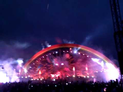 Tomorrowland 2010 - David Guetta - Love parade happening