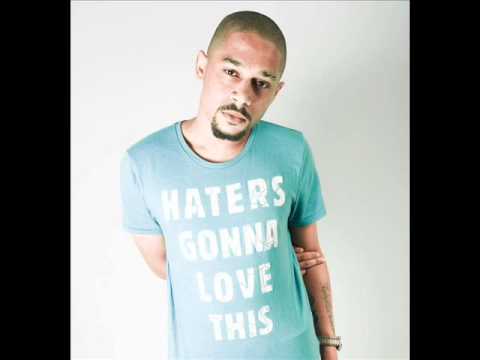 Victor E. Outlaw ft Key & Echte G - Johny Cake