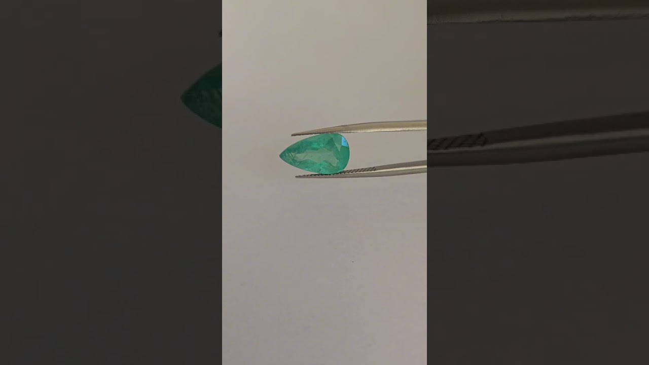 Esmeralda Lapidada em Gota 8.2x14mm – 3.29cts por R$2629