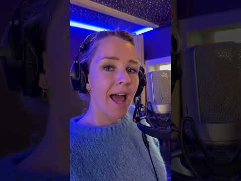 About the moment when eyecontact hits different