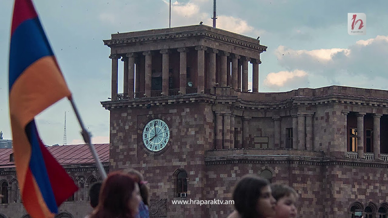 «Գունագեղ» սցենարը փոխել են