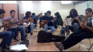 preview picture of video 'Händel Messiah Overture Ensamble de Guitarras UAM Azcapotzalco'