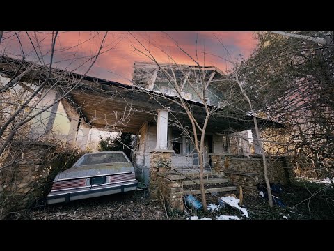 Left to the elements! - Untouched Abandoned American Family's Home