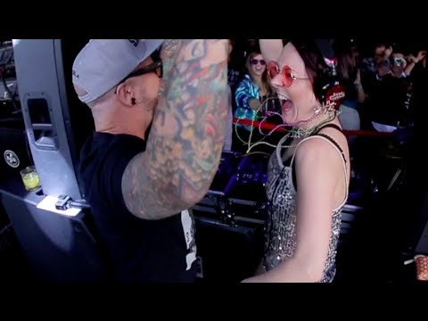 Scotty Boy & Lizzie Curious 'Lost In The Groove' (Which Bottle)