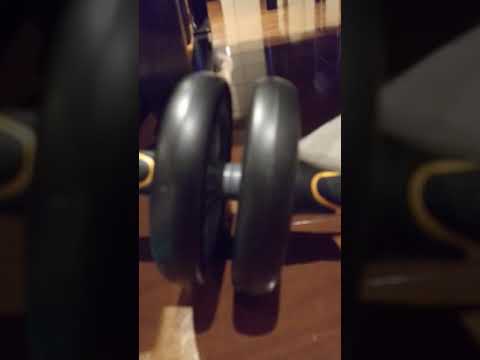 お母さんが荷物を開梱するとき: イーロン・マスクのトレーニングはとても素晴らしかった