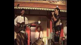 Download lagu ALUSI AU - Ervina Simarmata ''Keroncong Tugu'' mp3 Download lagu ALUSI AU - Ervina Simarmata ''Keroncong Tugu'' mp3