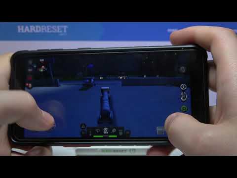 Играем в Симулятор Грузовика 2018 на Samsung Galaxy XCover 5