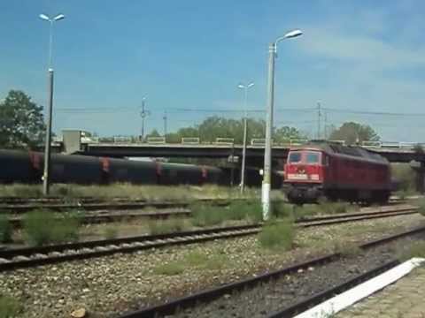 BR 232 DB Ludmila cuplare vagoane marfa si salut de la EGM 65 1025 9