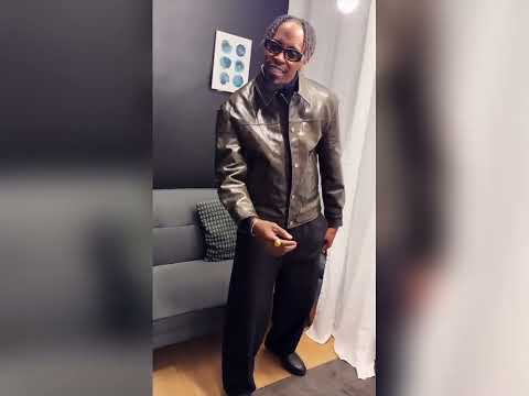 Youbbee - Oucou ✨🌒