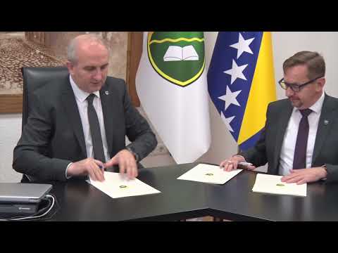 Tešanjska hronika 780 - Potpisani ugovori za sufinansiranje škole u Medakovu