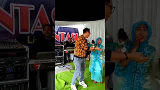 Download lagu Androys - Ratok Pasaman #androys #ratokpasaman #gamad #fantasilivemusic #orgentunggal mp3