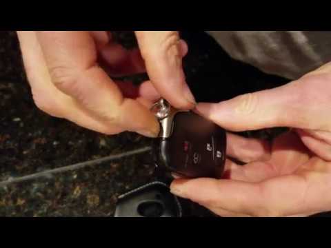 How to change the Battery CR1632 in a Lexus RX 350 Smart Key Fob