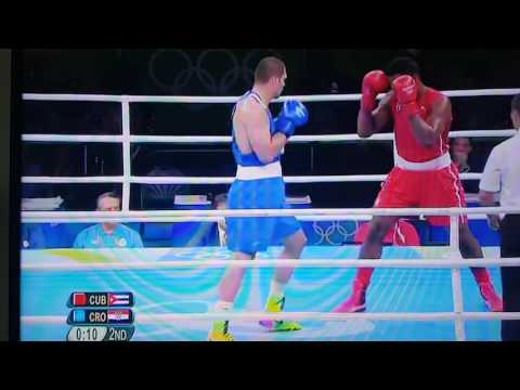 FILIP HRGOVIĆ je prekidom u 2.rundi pobijedio Kubanca Leiniera