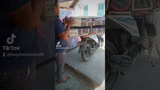 Download lagu proses kirim kasur busa mp3 Download lagu proses kirim kasur busa mp3