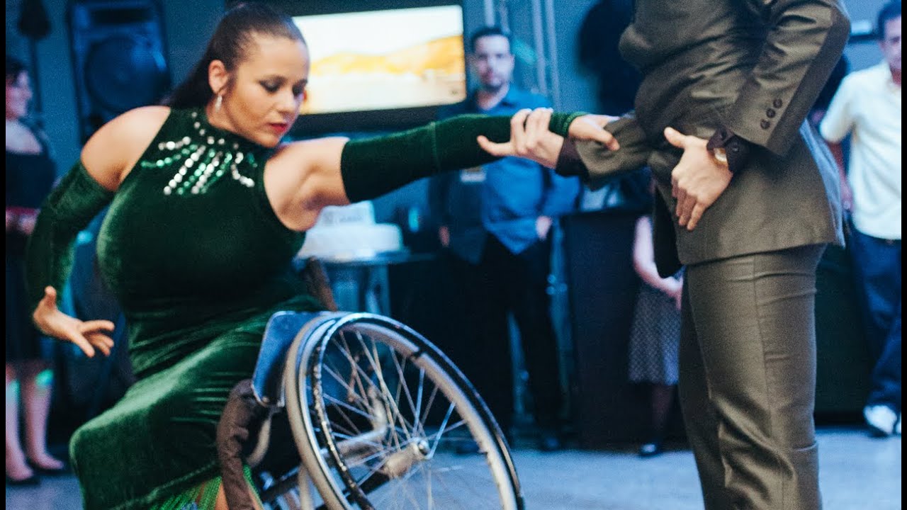 Dance a Dois 10 anos - Viviane Macedo e Gabriel Castro ~ Tango em Cadeira de Rodas