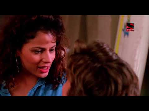 Roxann Dawson in "Baywatch" (1989) scene Season 1 Episode 14