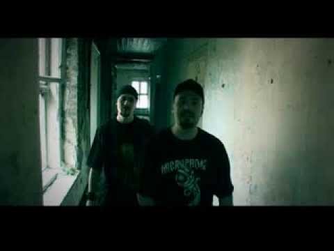 Abluka Alarm - Yalnızlık İki Satır (OFFICIAL VIDEO)