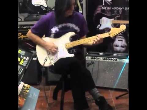 Fender Jimi Hendrix Stratocaster by Vedran Božić | Mega Muzika