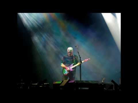 15-year old Pakistani kid Danyal Covers Comfortably Numb Solo