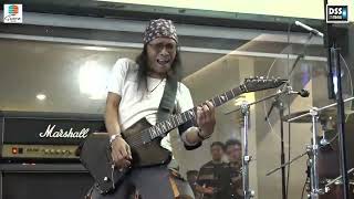 Download lagu ELPAMAS HALAL BIHALAL ROCK - SWARA DSS - KONSER 7 RUANG mp3 Download lagu ELPAMAS HALAL BIHALAL ROCK - SWARA DSS - KONSER 7 RUANG mp3