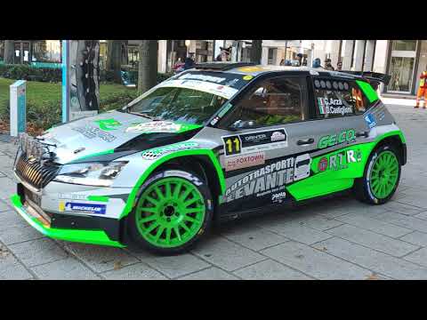 40 Rally Trofeo Aci Como 2021 arrivo dei primi al palco partenza 22 ottobre