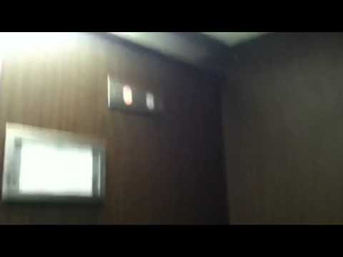 1980s Otis/GAL Hydraulic Elevator @ Wright Library Oakwood,