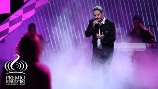 J Balvin - Sigo extrañándote (Live From Premios Lo Nuestro / 2017)