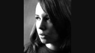 Sandy Denny - Fotheringay (Demo Version)