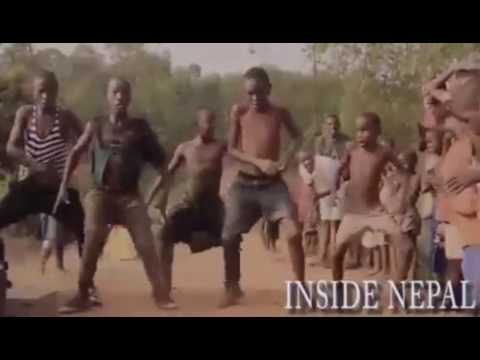 Ugandan kids dancing to Jijue-collo ft scooby(the lazy rapper)