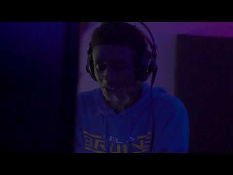 Pgelongway A Dub Live