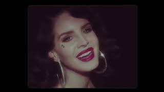 YOUNG AND BEAUTIFUL jetzt Video ansehen