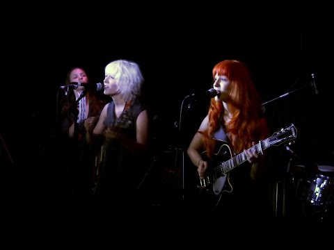 Day Tripper - MonaLisa Twins (The Beatles Cover)