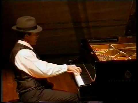 Piano Jazz 1930 : I Cover The Waterfront