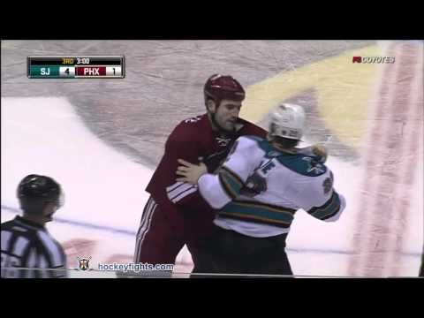 Ryane Clowe vs Paul Bissonnette Mar 26, 2011