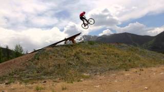 preview picture of video 'Mike Dekoning Frisco Dirt Jump Session'