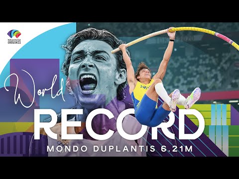 WORLD RECORD - Mondo Duplantis clears 6.21m | World Athletics Championships Oregon 22