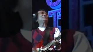 Download lagu Koes Plus - Layang Layang #koesplus #koesplusmania #koesbersaudara mp3