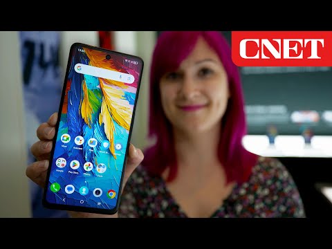 Check Out TCL’s New Phone With a Paperlike Screen