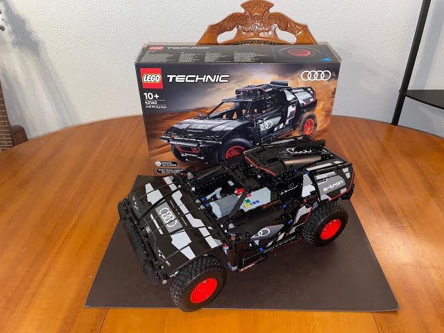 Vídeo relacionado con LEGO 42160 Technic Audi RS Q e-Tron Coche de Juguete Teledirigido, Maqueta de Coche Todoterreno de Rally Dakar, Control Remoto por App Control+, Idea de Regalo para Niños y Niñas a Partir de 10 Años